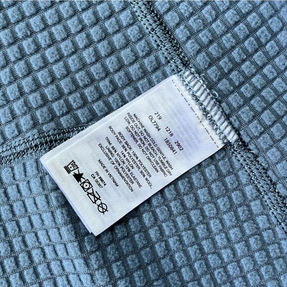 Mountain Hardwear Dark Gray Vest - Picture 4 of 6